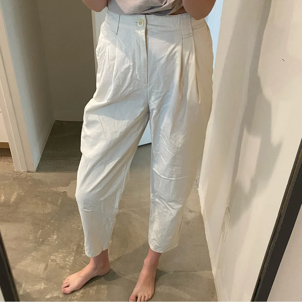 Women’s Cropped Cream Pants - Picture 4 of 5